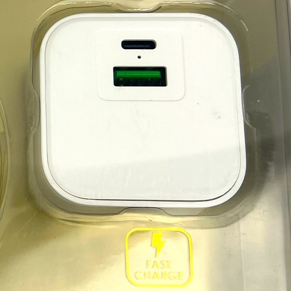 SARINA POWER UP, CHARGING SET, MADE FOR iPhone, iPad, iPod, 6000 MAH POWER BANK - Picture 8 of 12